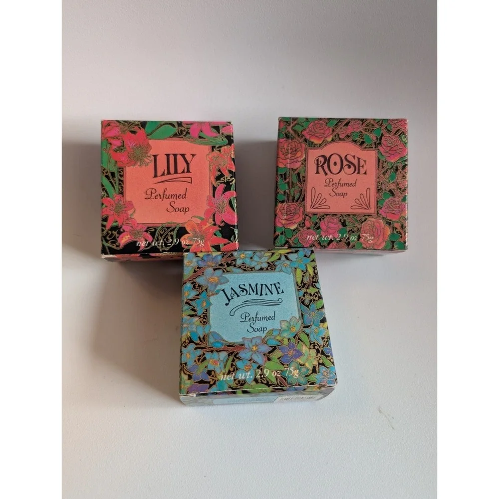 Set 3 RARE Vtg Victoria's Secret Jasmine Rose & Lily Soaps 2.9 Oz‎ Bars New Box